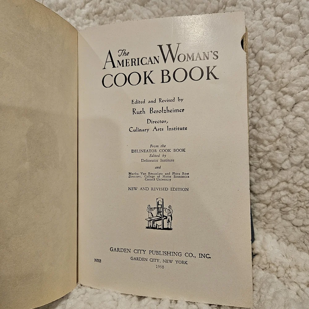Vintage The American Woman's Cook Book, thumb Indexed, 1958 Edition